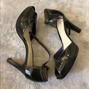 Ann Taylor black heels
